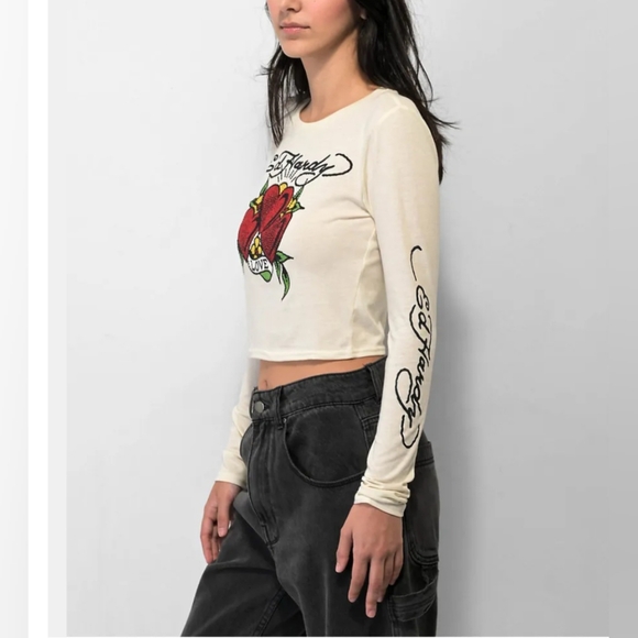 Ed Hardy Rhinestone Hearts natural long sleeve crop t-shirt, size L - Picture 2 of 4